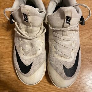 Nike zoom basketball shoes